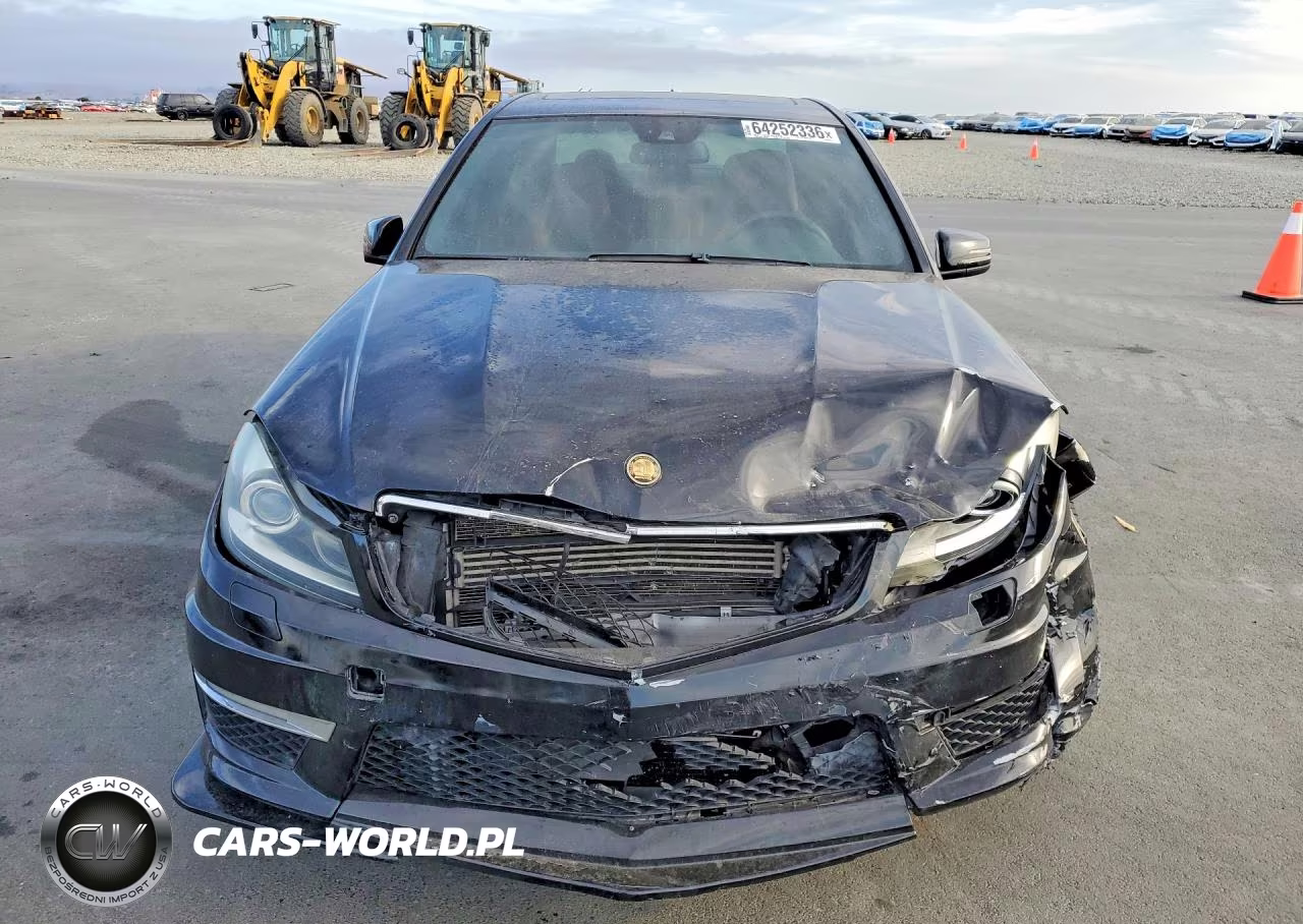 2013 Mercedes-Benz C 63 Amg VIN:WDDGF7HB8DA742048 - 5