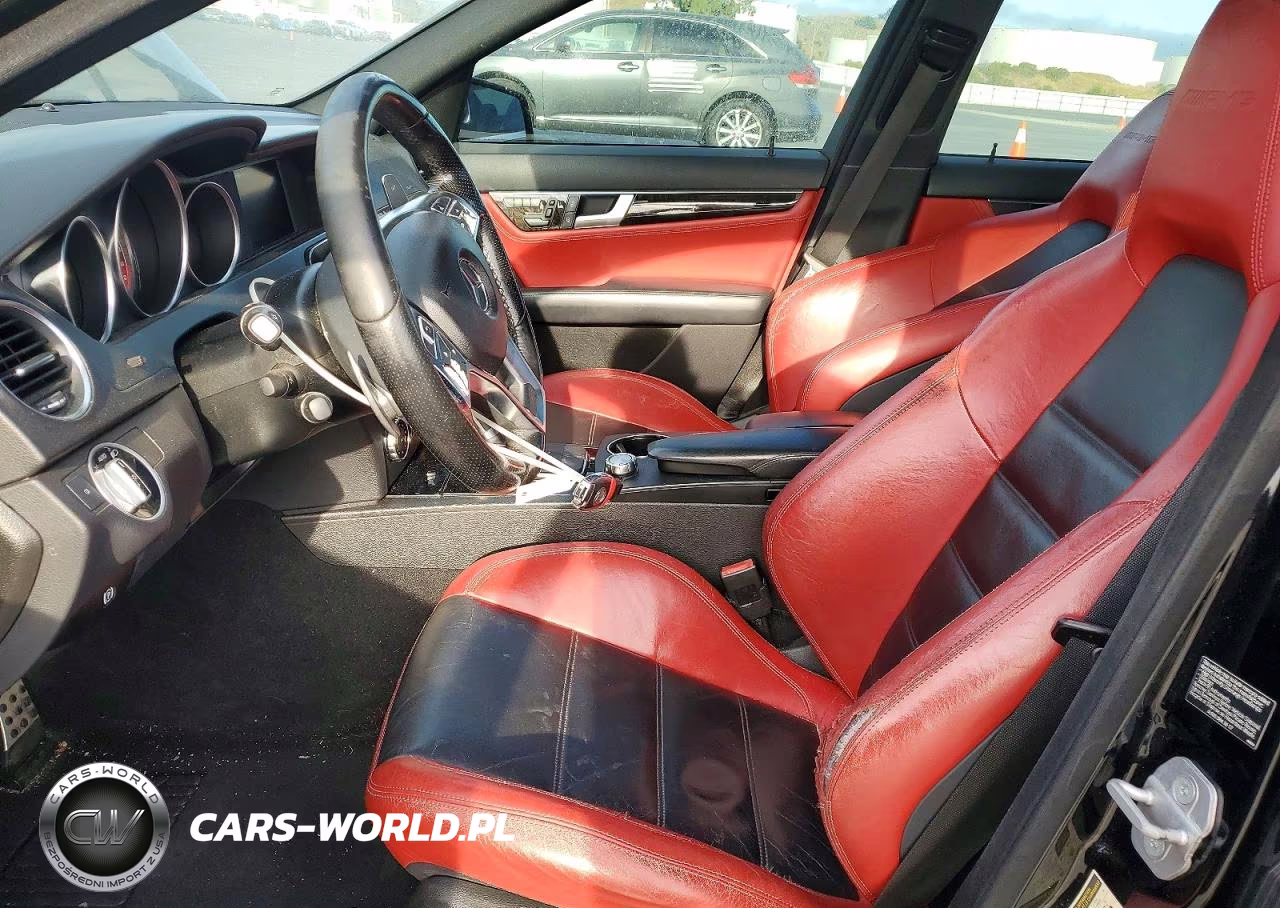 2013 Mercedes-Benz C 63 Amg VIN:WDDGF7HB8DA742048 - 7