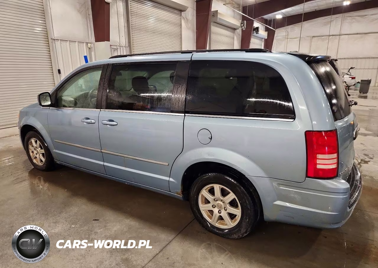 2010 Chrysler Town & Country Touring VIN:2A4RR5D10AR253060 - 2