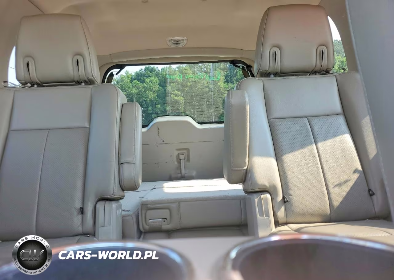 2012 Ford Expedition Limited VIN:1FMJU1K57CEF33067 - 10