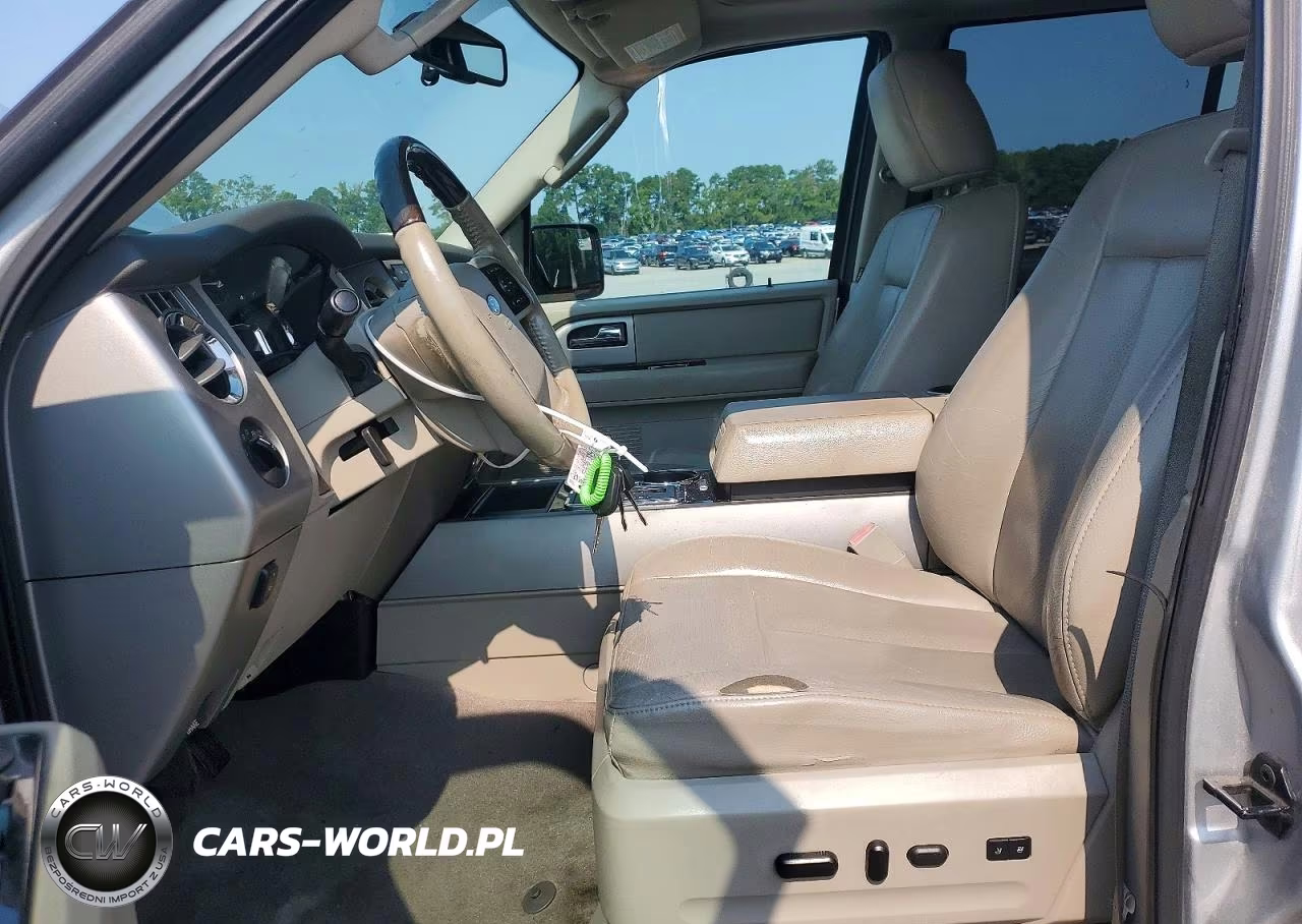 2012 Ford Expedition Limited VIN:1FMJU1K57CEF33067 - 7