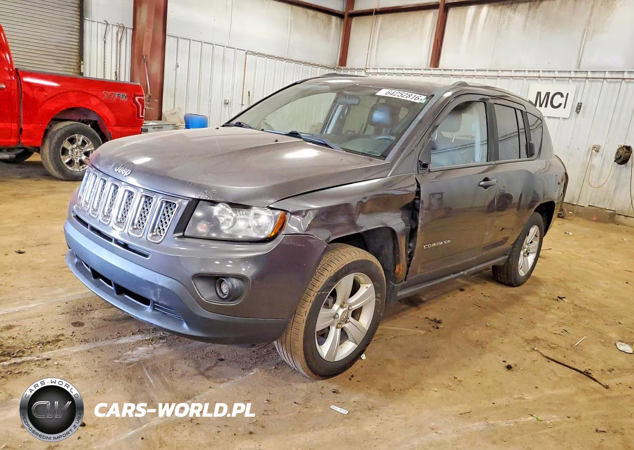 2014 Jeep Compass Latitude – zdjęcie 1 z 13