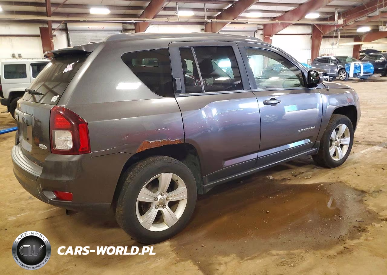 2014 Jeep Compass Latitude VIN:1C4NJDEB2ED762444 - 3