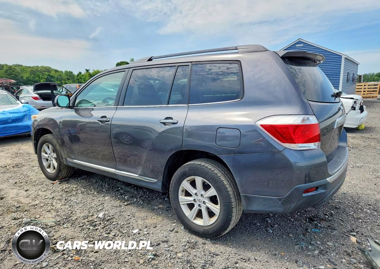 2012 Toyota Highlander Base VIN:5TDBK3EH8CS146554 - 2