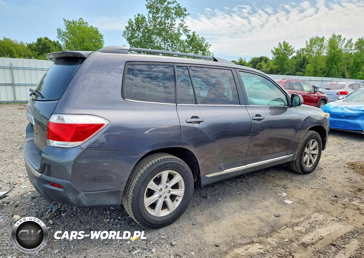 2012 Toyota Highlander Base VIN:5TDBK3EH8CS146554 - 3