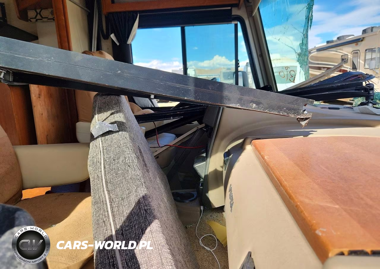 2018 Winnebago Vista Rv VIN:1F65F5DY1J0A05603 - 5