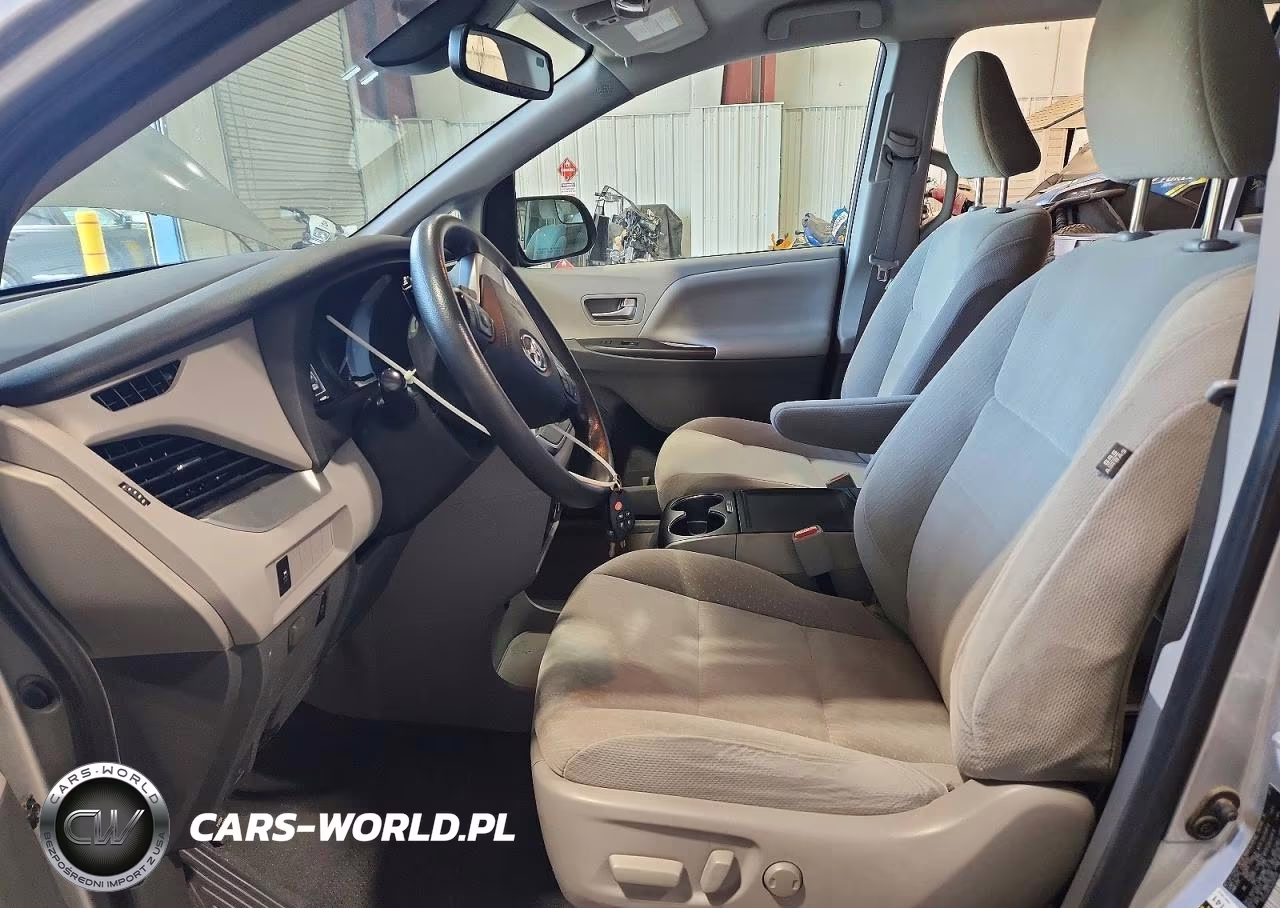 2020 Toyota Sienna Le VIN:5TDJZ3DC5LS236709 - 7
