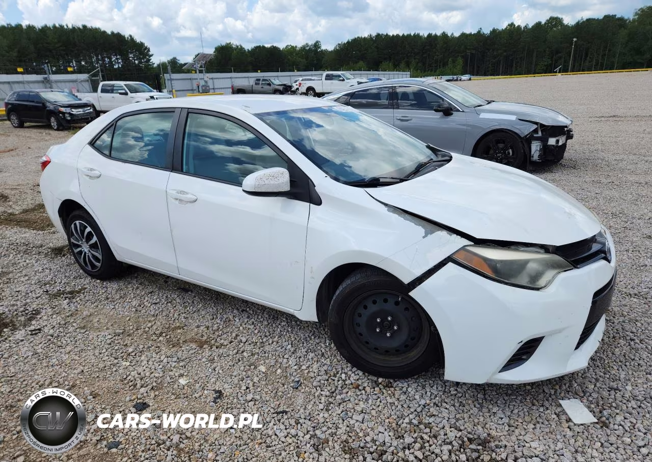2016 Toyota Corolla Le VIN:5YFBURHE4GP563005 - 4
