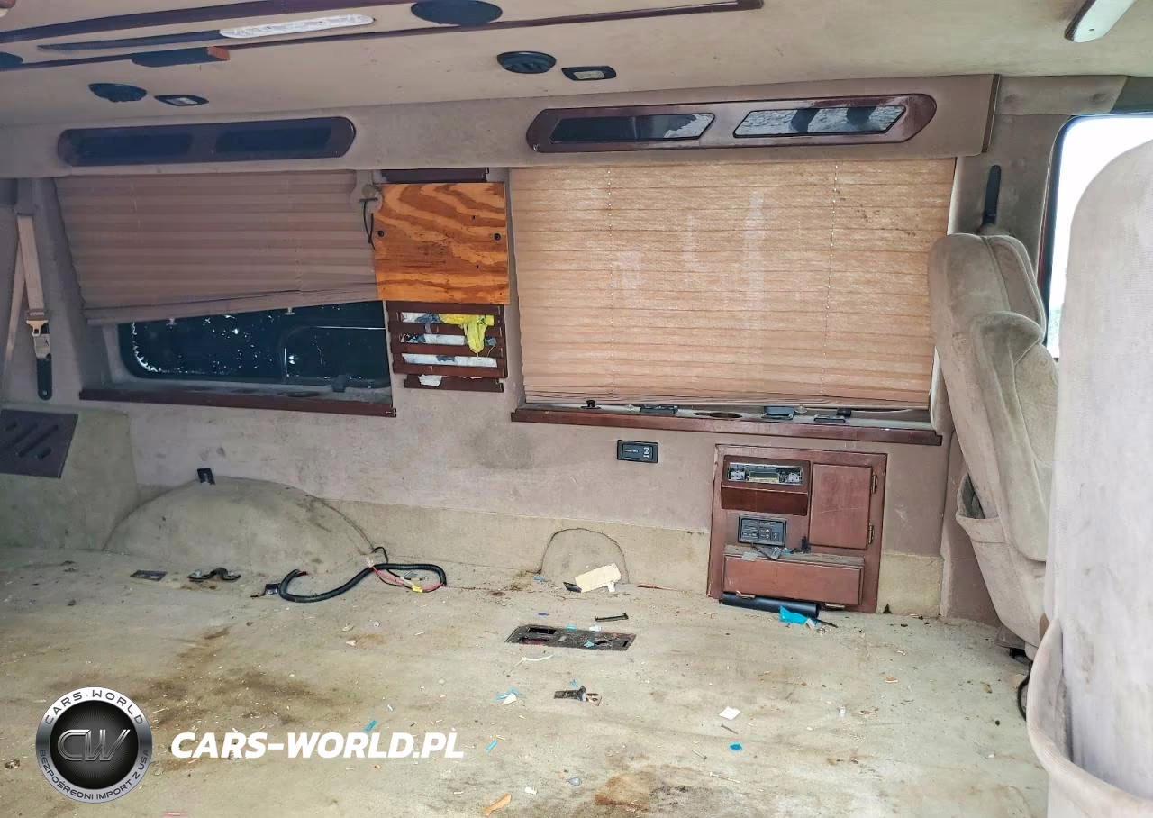 1998 Ford Econoline E150 Van VIN:1FDRE146XWHC11600 - 11