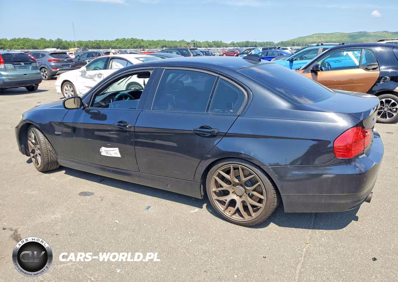 2011 BMW 335 Xi VIN:WBAPL5C51BA916920 - 2