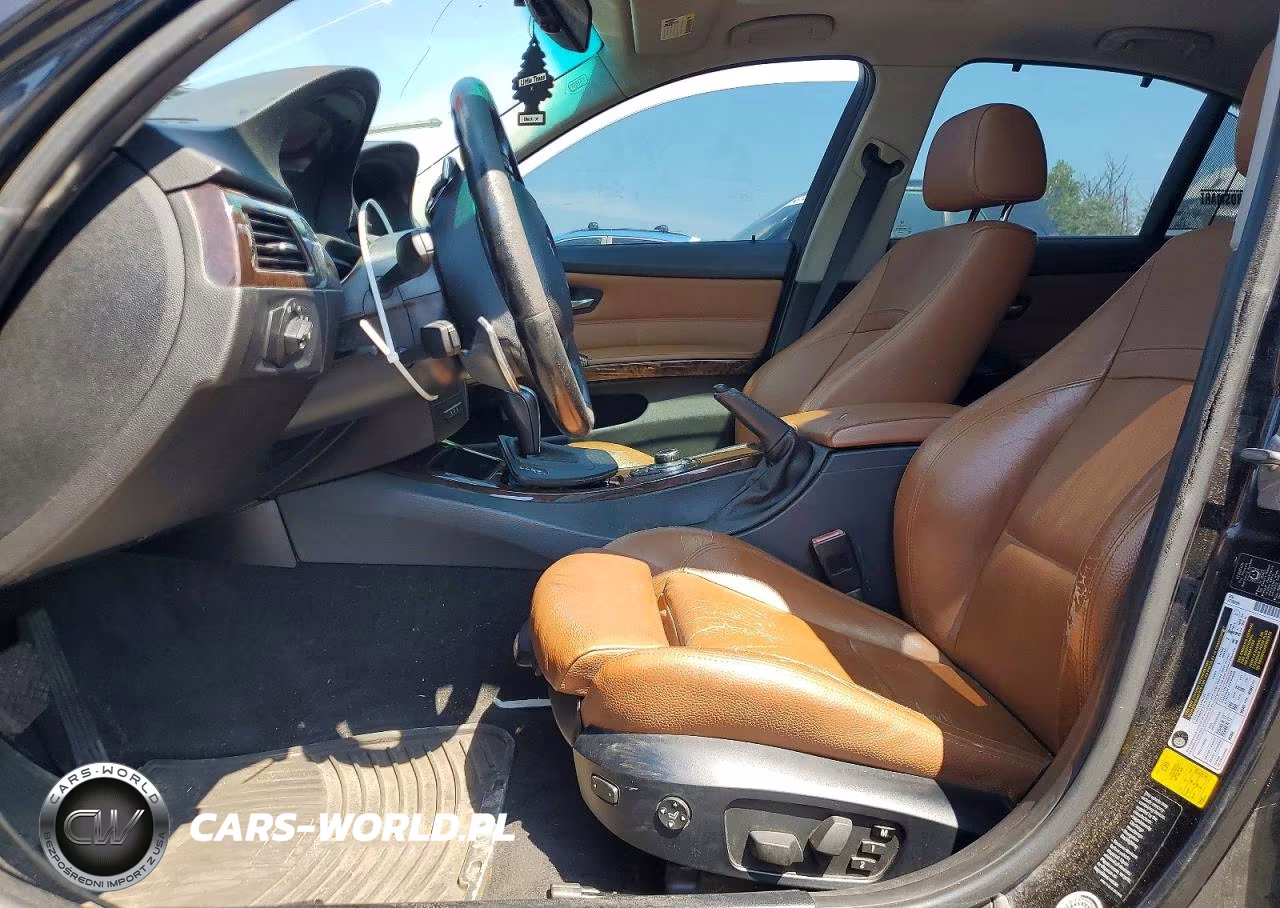 2011 BMW 335 Xi VIN:WBAPL5C51BA916920 - 7