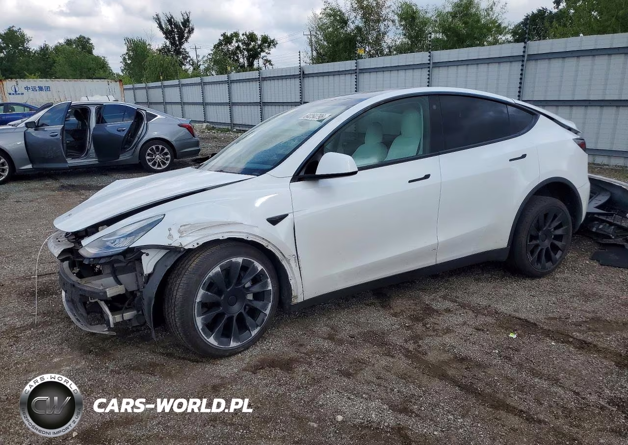 2021 Tesla Model Y – zdjęcie 1 z 14