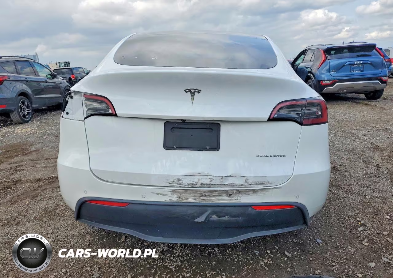 2021 Tesla Model Y VIN:5YJYGDEE7MF240566 - 6