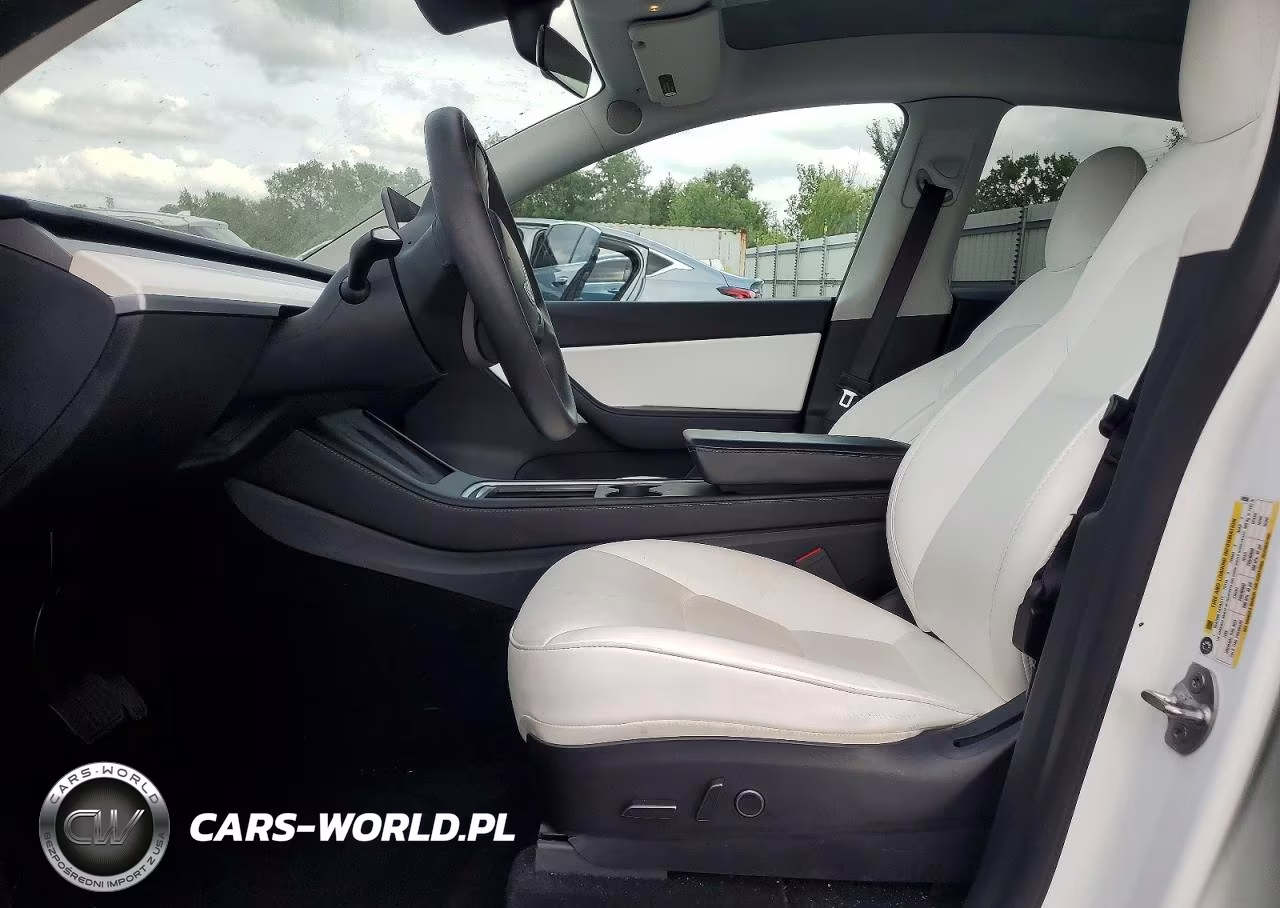 2021 Tesla Model Y VIN:5YJYGDEE7MF240566 - 7
