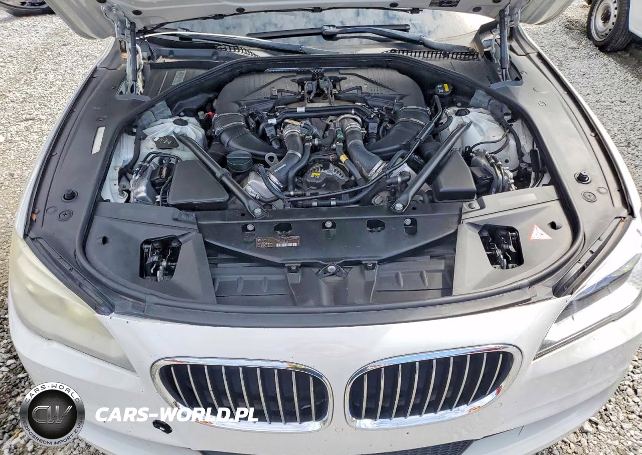 2015 BMW 750 I VIN:WBAYA8C57FD825375 - 11