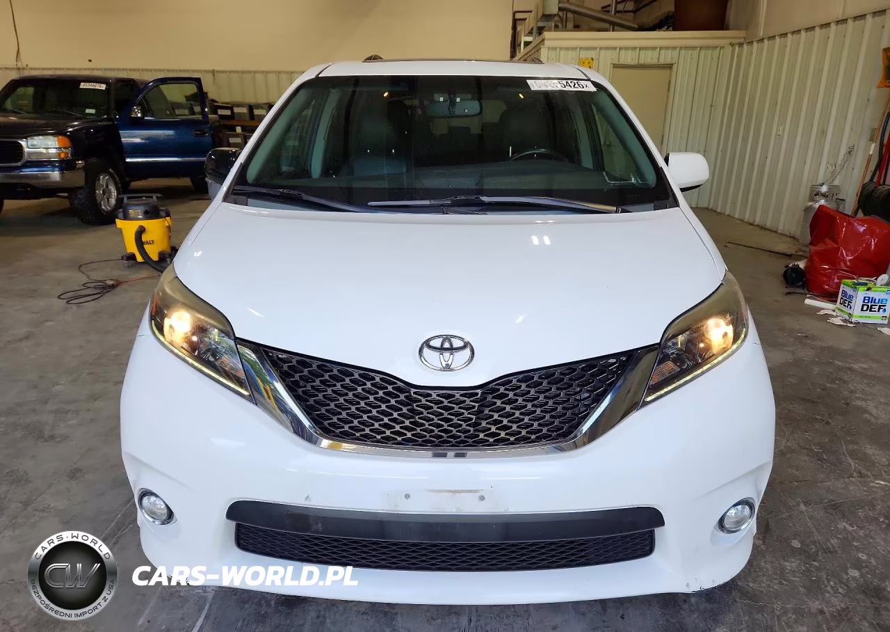 2015 Toyota Sienna Sport VIN:5TDXK3DC8FS625329 - 5