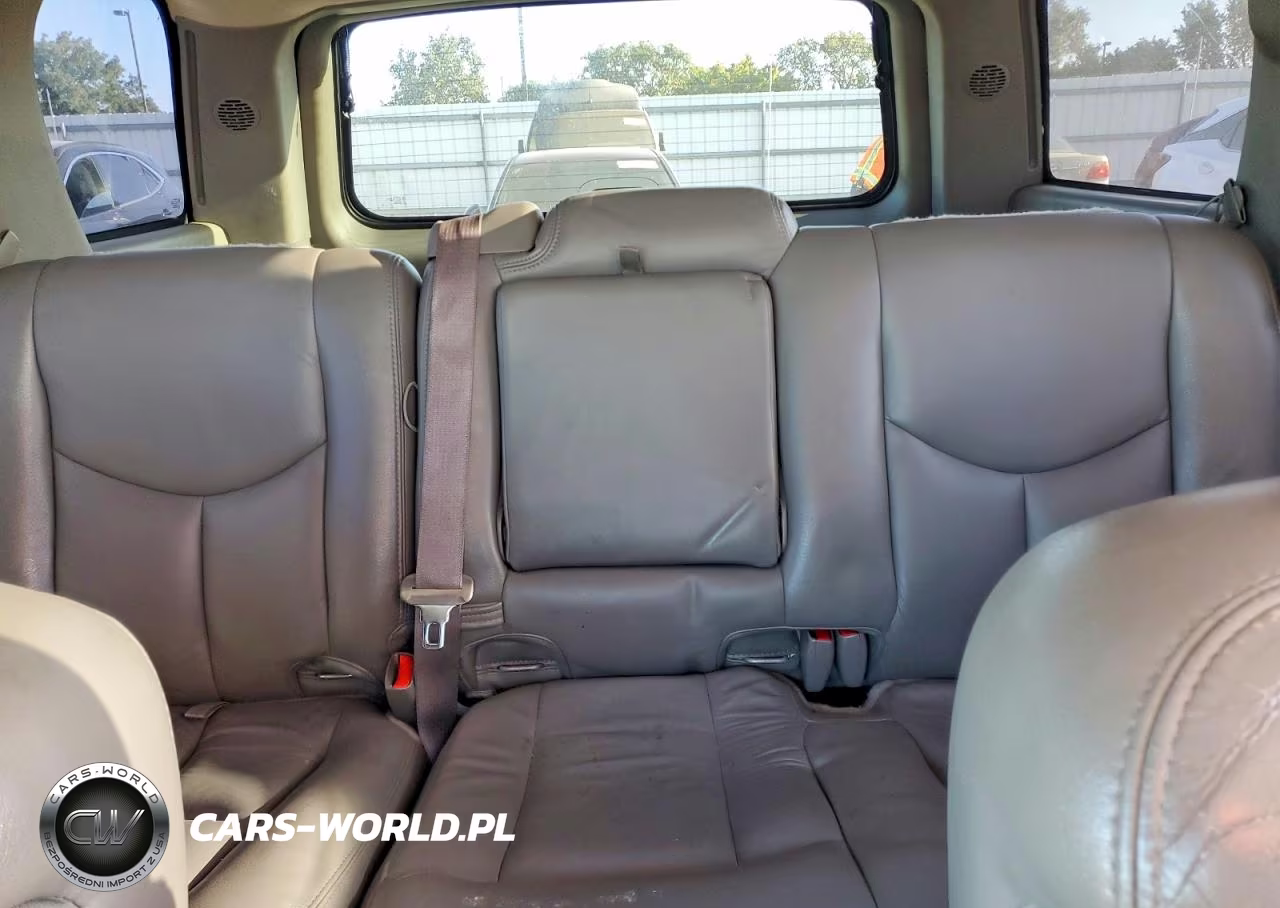 2005 Chevrolet Tahoe C1500 VIN:1GNEC13T95R122956 - 10
