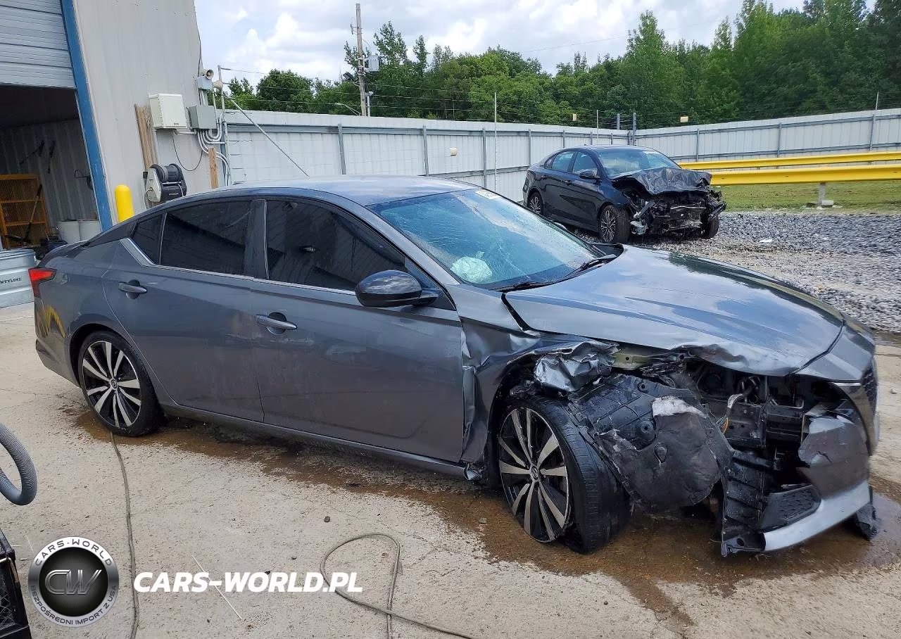 2019 Nissan Altima Sr VIN:1N4BL4CV4KC174790 - 4