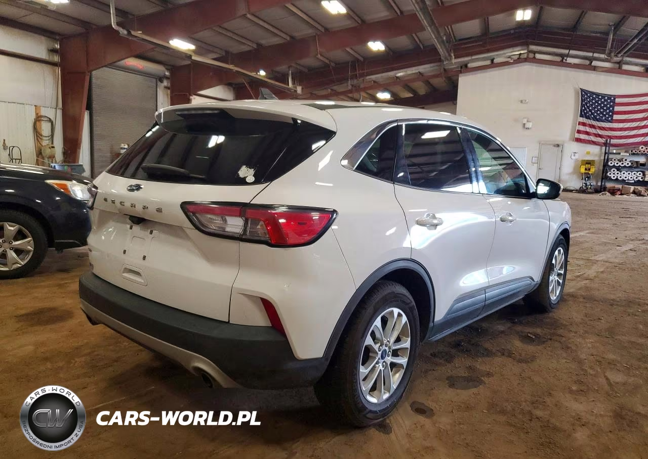 2021 Ford Escape Se VIN:1FMCU0G63MUA36352 - 3