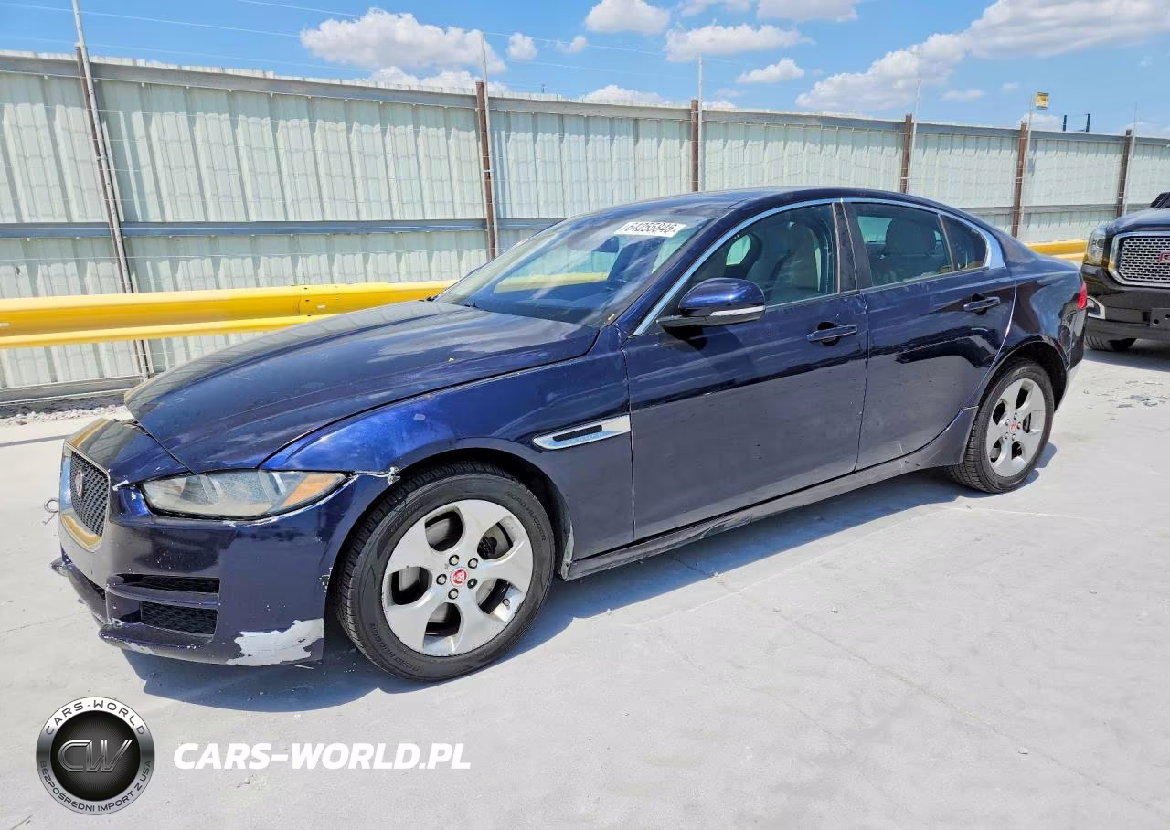 2017 Jaguar Xe