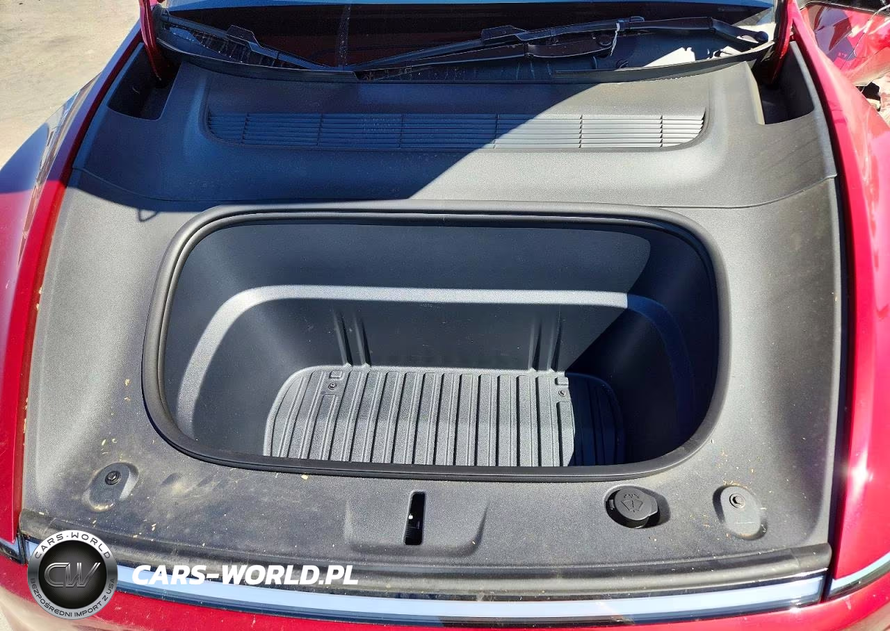 2026 Tesla Model Y VIN:7SAYGDED4TF426381 - 11