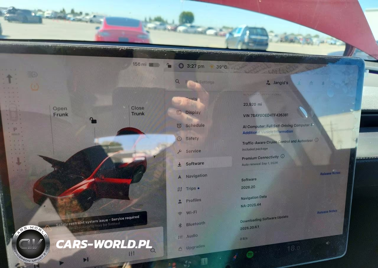 2026 Tesla Model Y VIN:7SAYGDED4TF426381 - 9