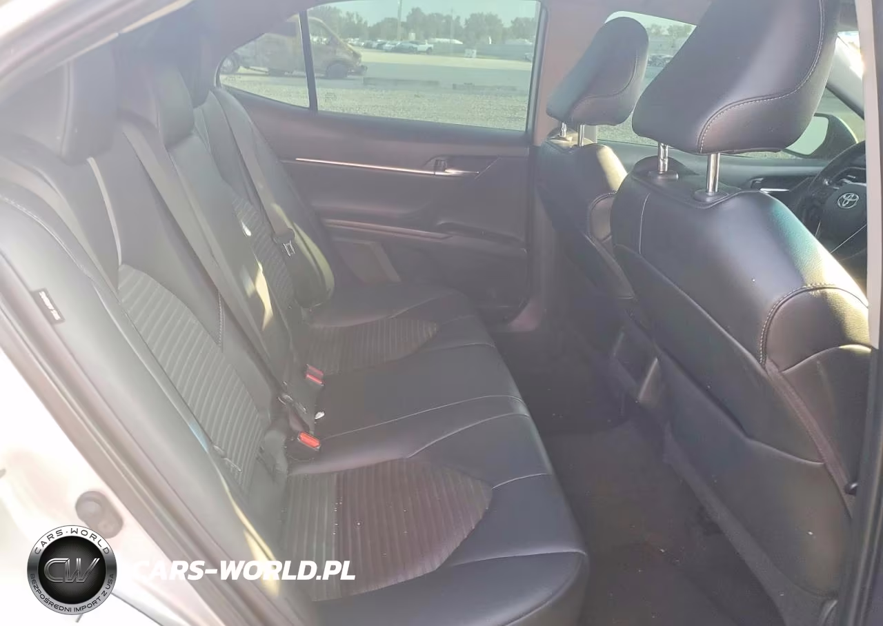 2020 Toyota Camry Se VIN:4T1G11AK5LU305021 - 10