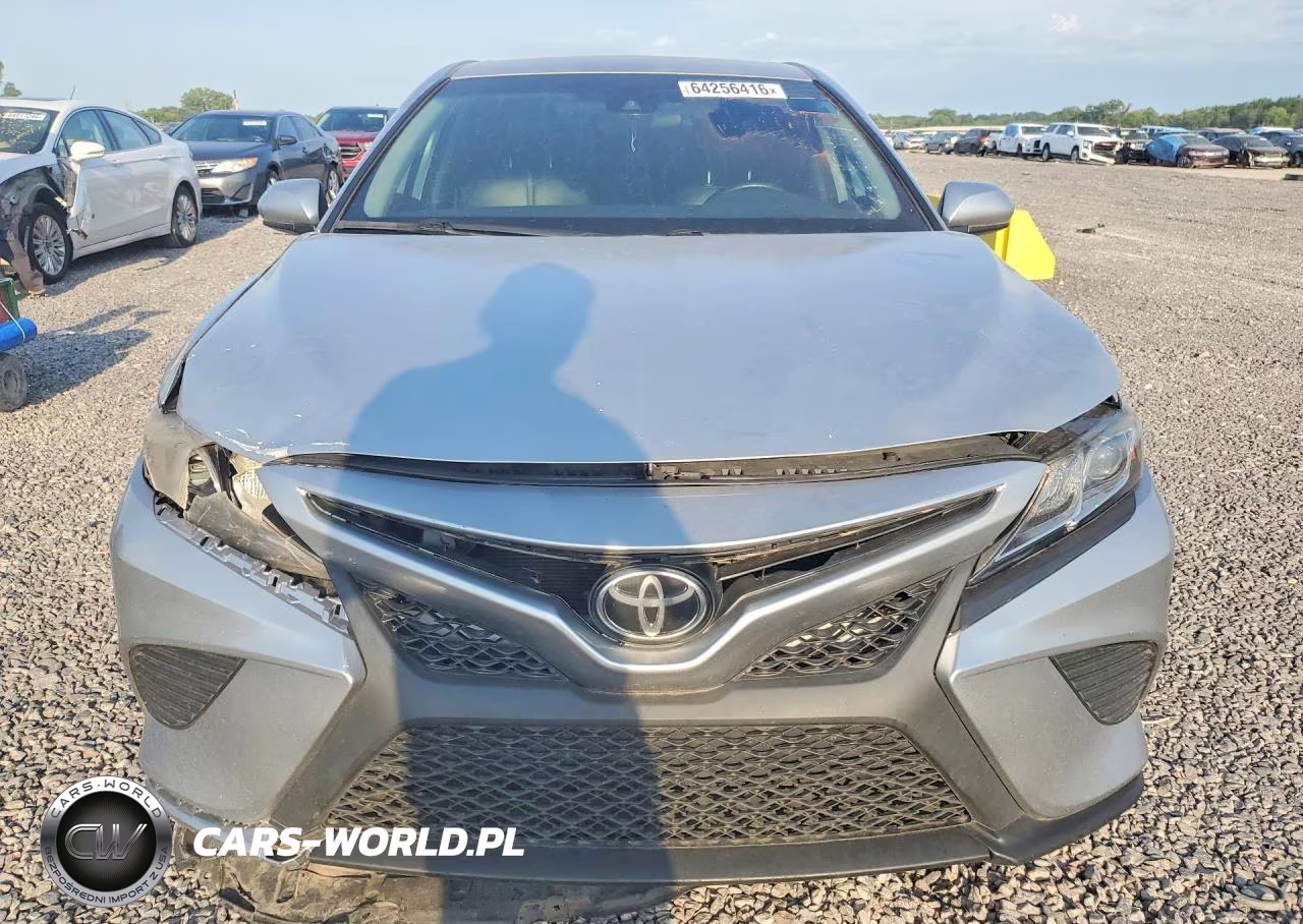 2020 Toyota Camry Se VIN:4T1G11AK5LU305021 - 5