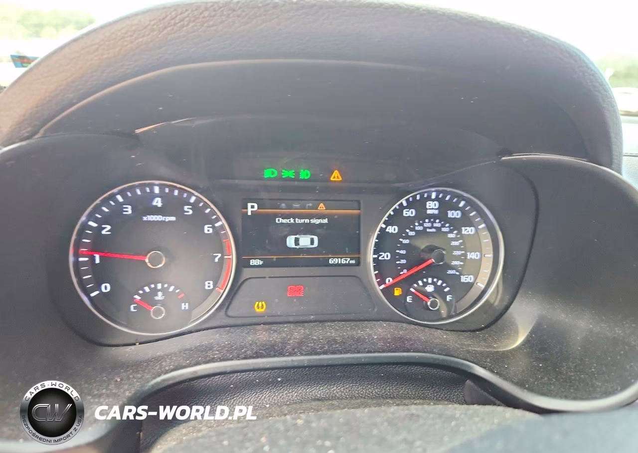2023 Kia Forte Gt Line VIN:3KPF54AD0PE595714 - 9
