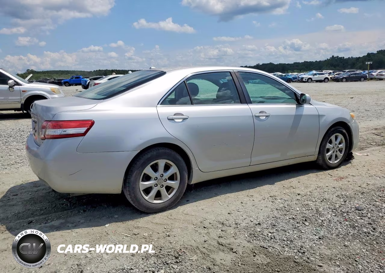 2011 Toyota Camry Le VIN:4T1BF3EK8BU739661 - 3