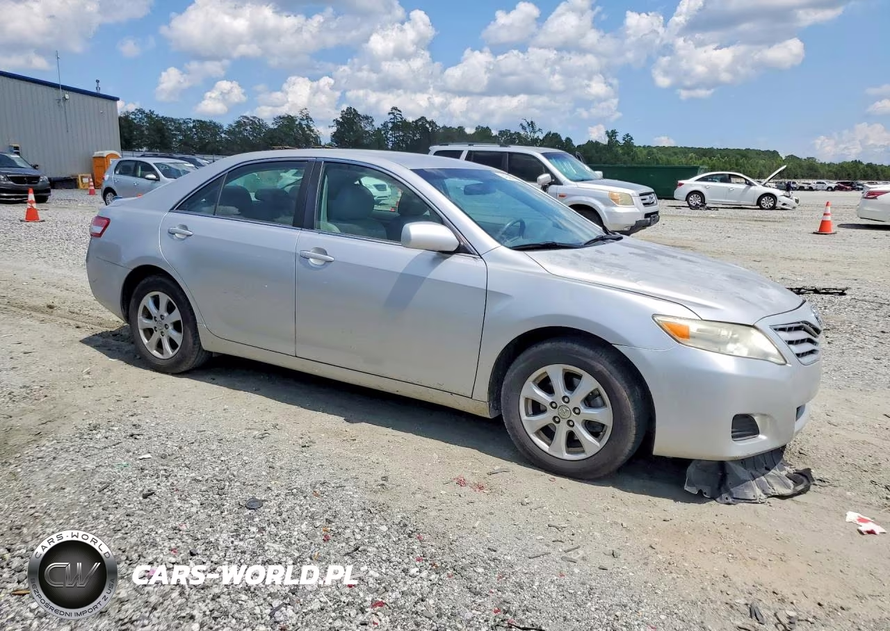 2011 Toyota Camry Le VIN:4T1BF3EK8BU739661 - 4