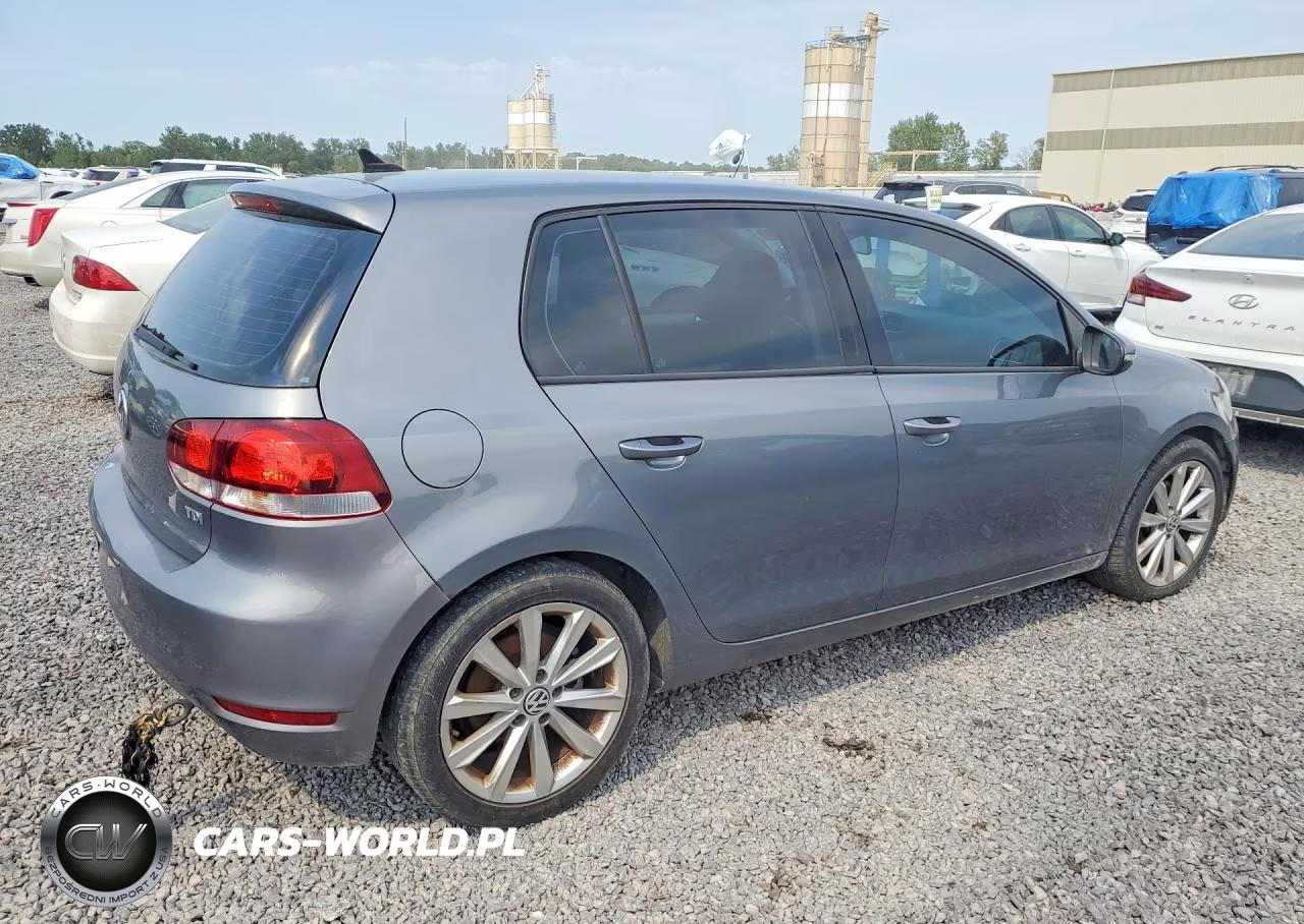 2013 Volkswagen Golf VIN:WVWDM7AJ4DW062106 - 3
