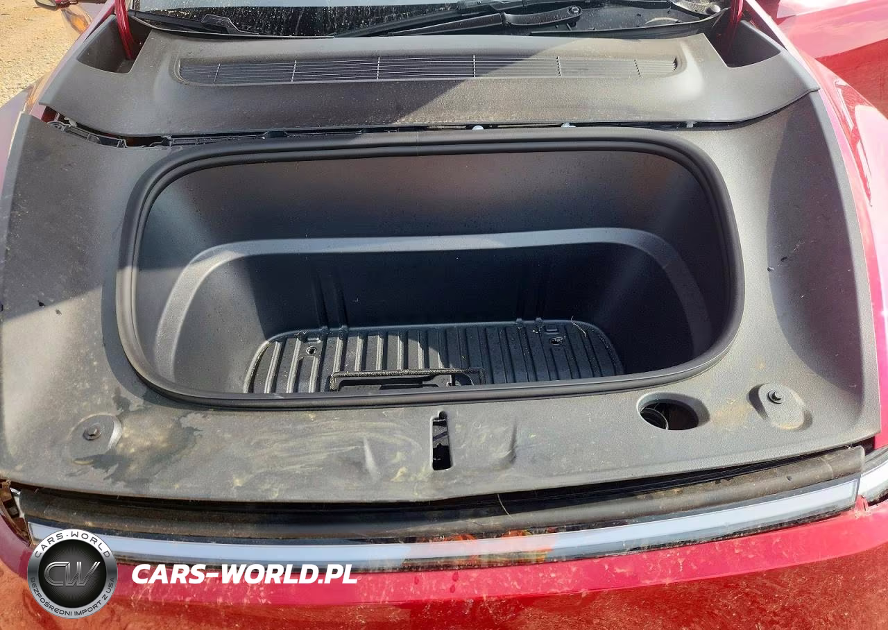 2026 Tesla Model Y VIN:7SAYGDED9TA493880 - 12