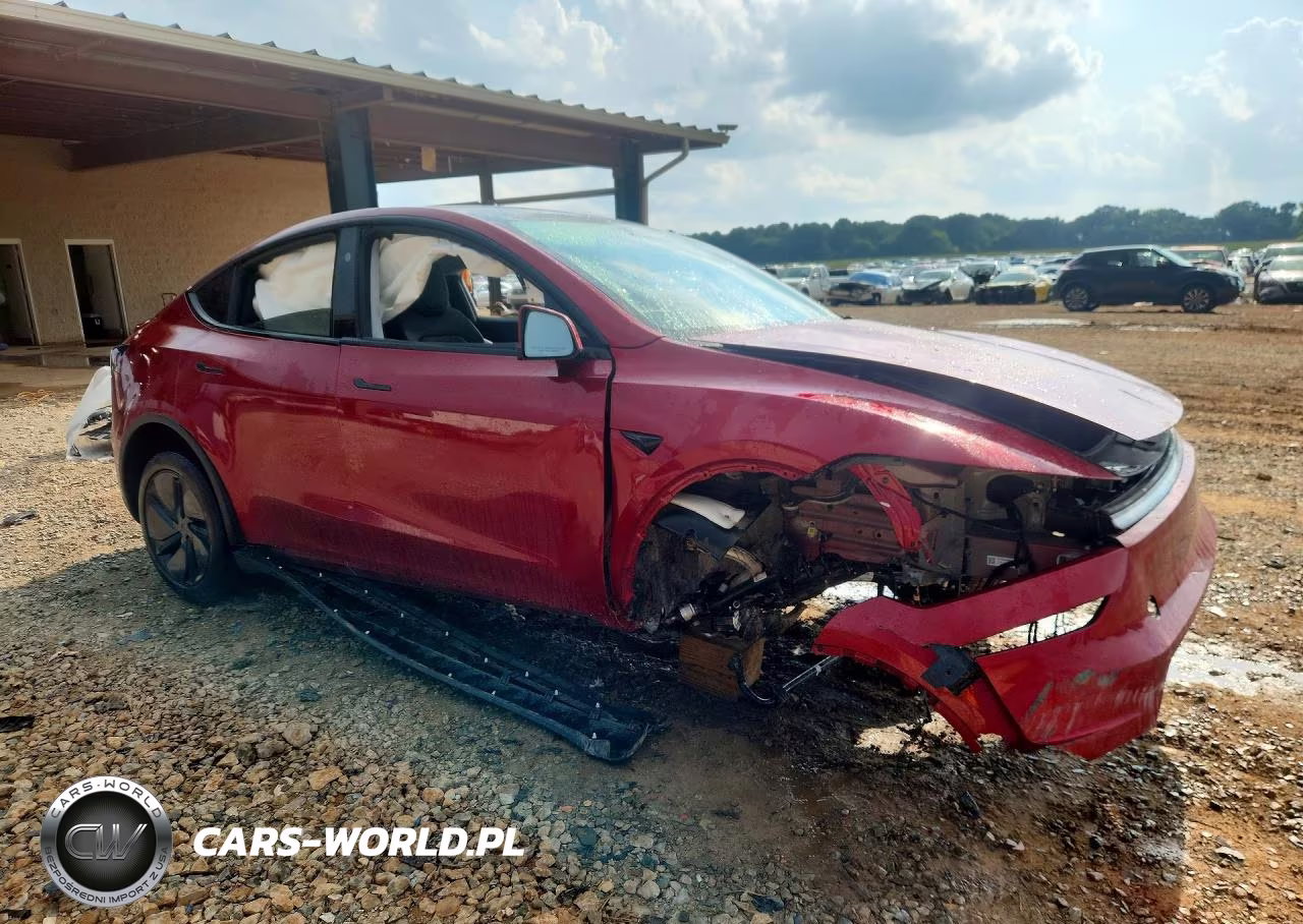2026 Tesla Model Y VIN:7SAYGDED9TA493880 - 4