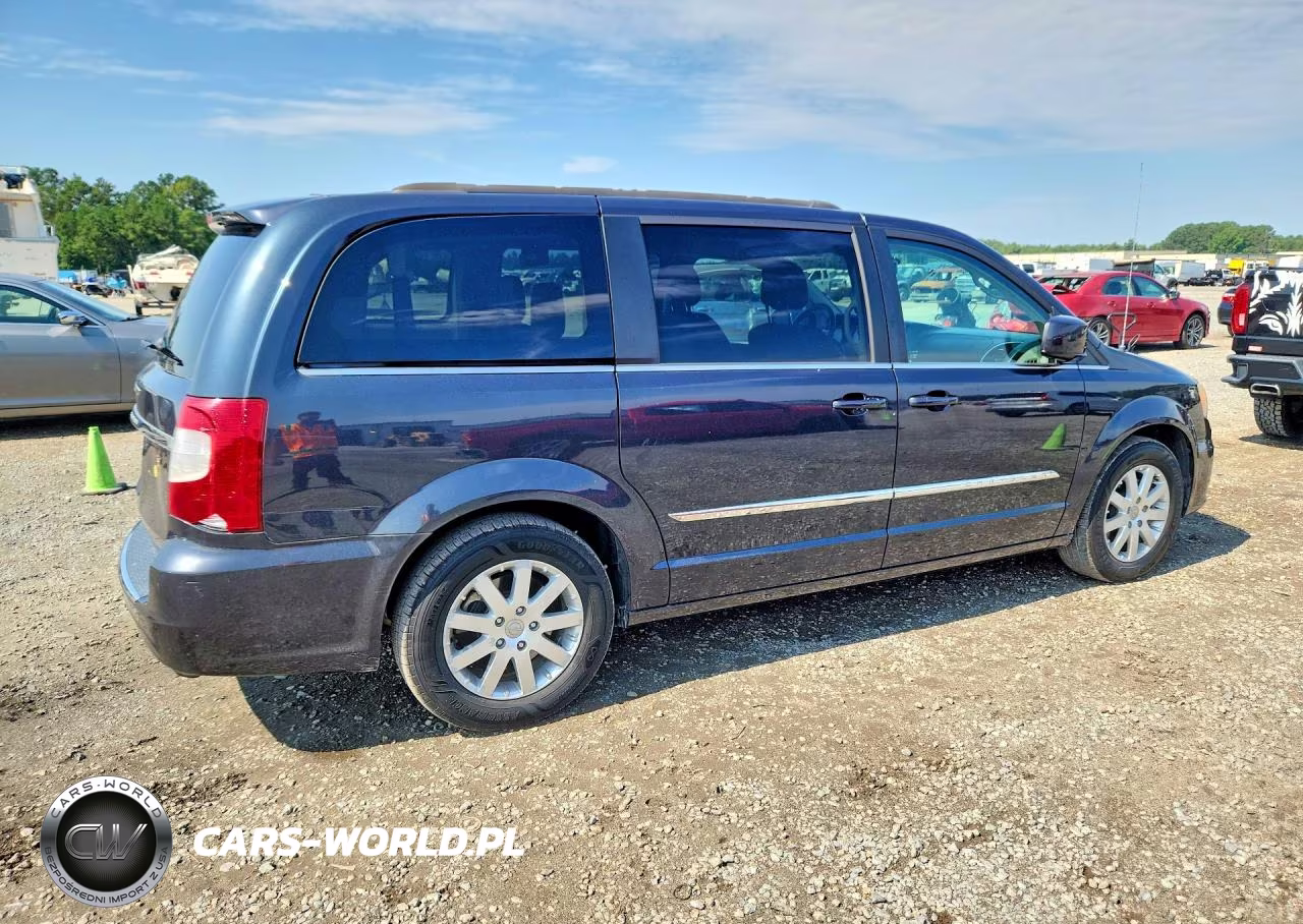 2014 Chrysler Town & Country Touring VIN:2C4RC1BG7ER382636 - 3