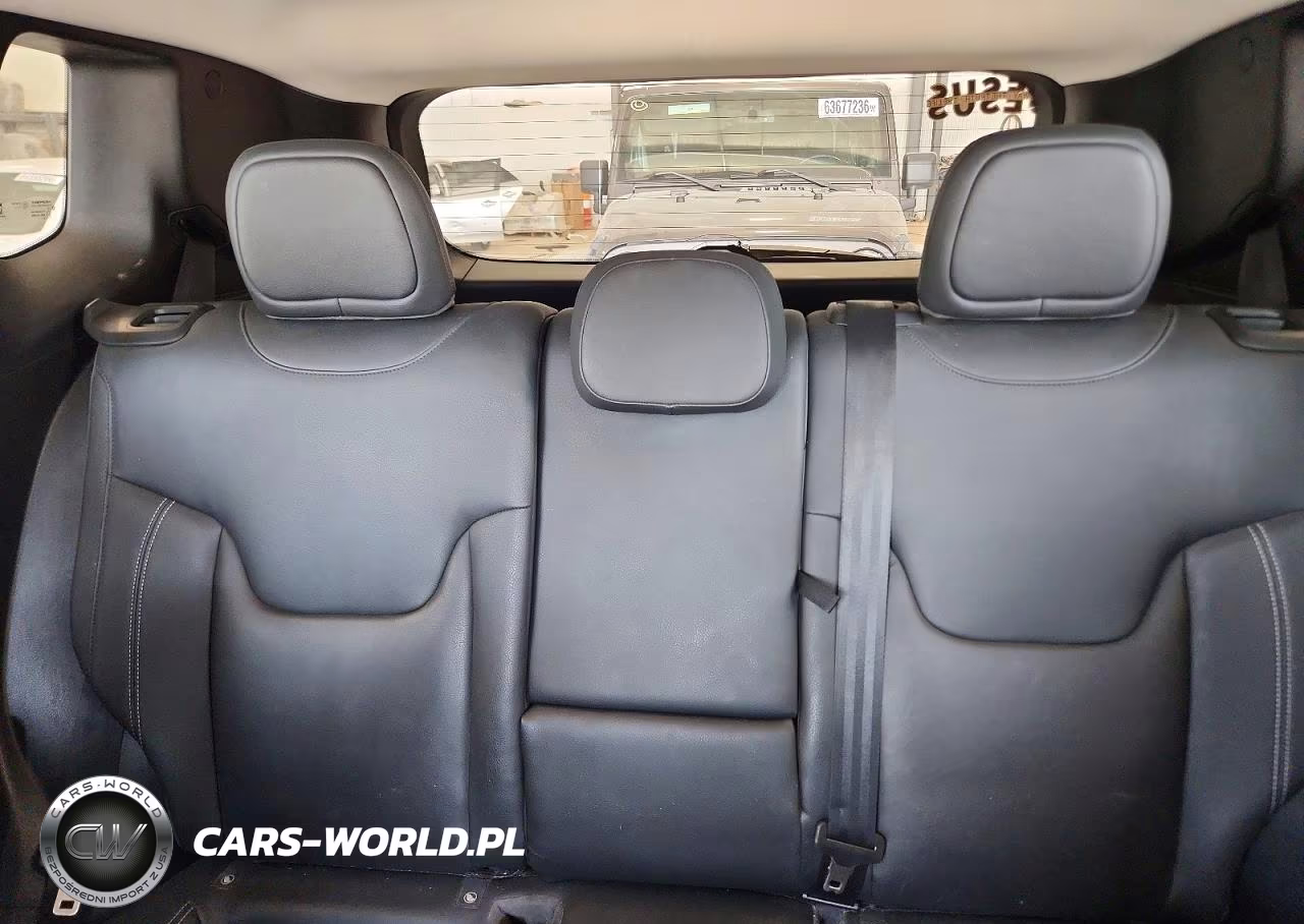 2020 Jeep Renegade Limited VIN:ZACNJBD13LPL98334 - 10