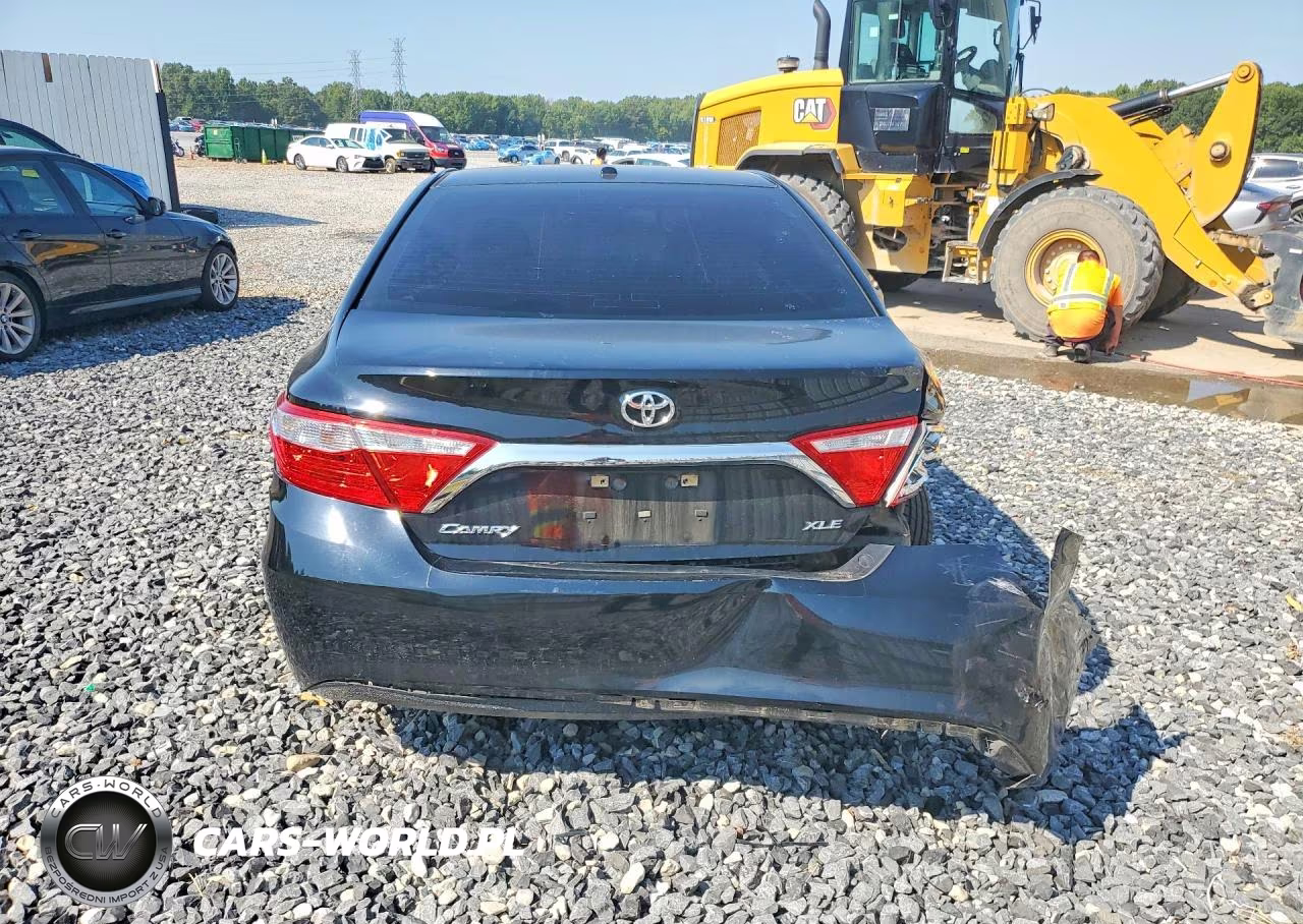 2015 Toyota Camry Xle VIN:4T1BF1FK6FU054924 - 6