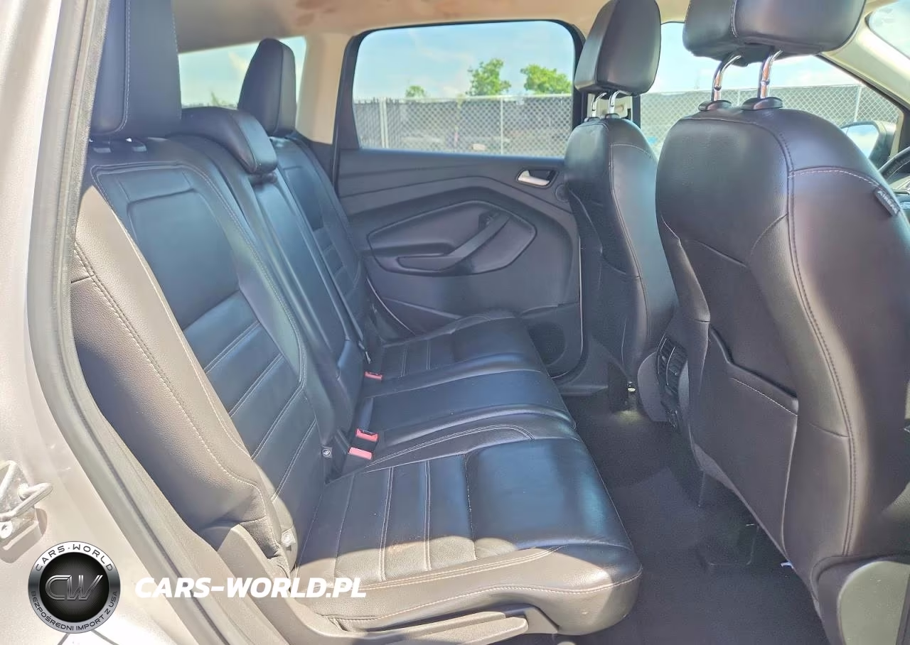 2017 Ford Escape Titanium VIN:1FMCU9J90HUA64915 - 11