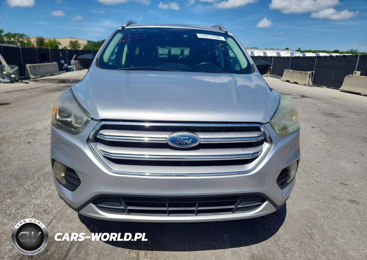 2017 Ford Escape Titanium VIN:1FMCU9J90HUA64915 - 5
