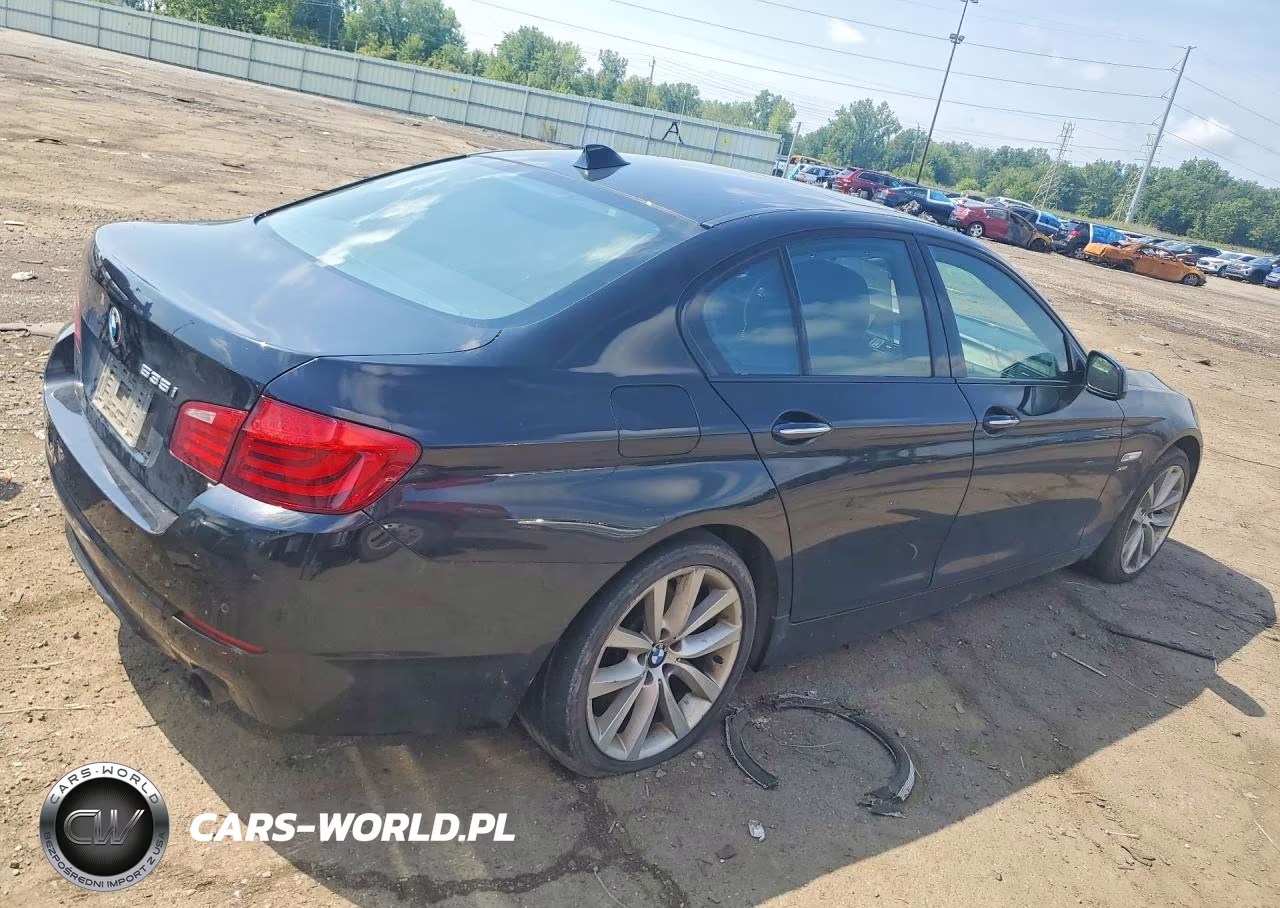 2011 BMW 535 Xi VIN:WBAFU7C59BC878183 - 3