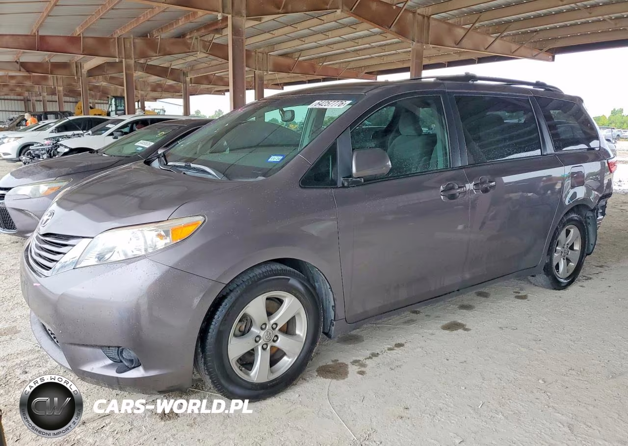 2015 Toyota Sienna Le