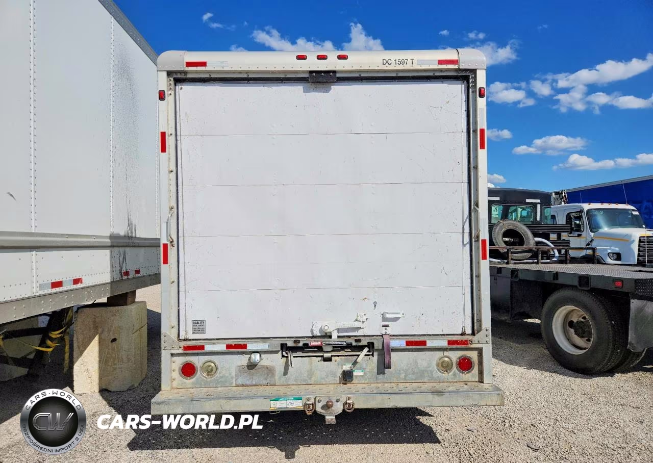 2008 Ford E450 Delivery Truck VIN:1FDXE45S38DB21137 - 6