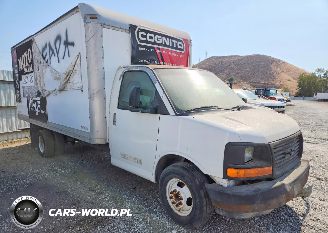 2004 GMC Savana VIN:1GDJG31U941910017 - 4