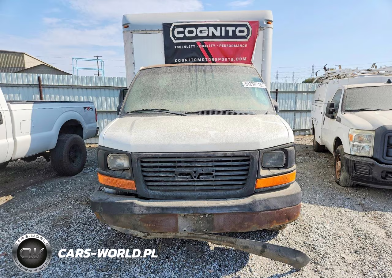 2004 GMC Savana VIN:1GDJG31U941910017 - 5