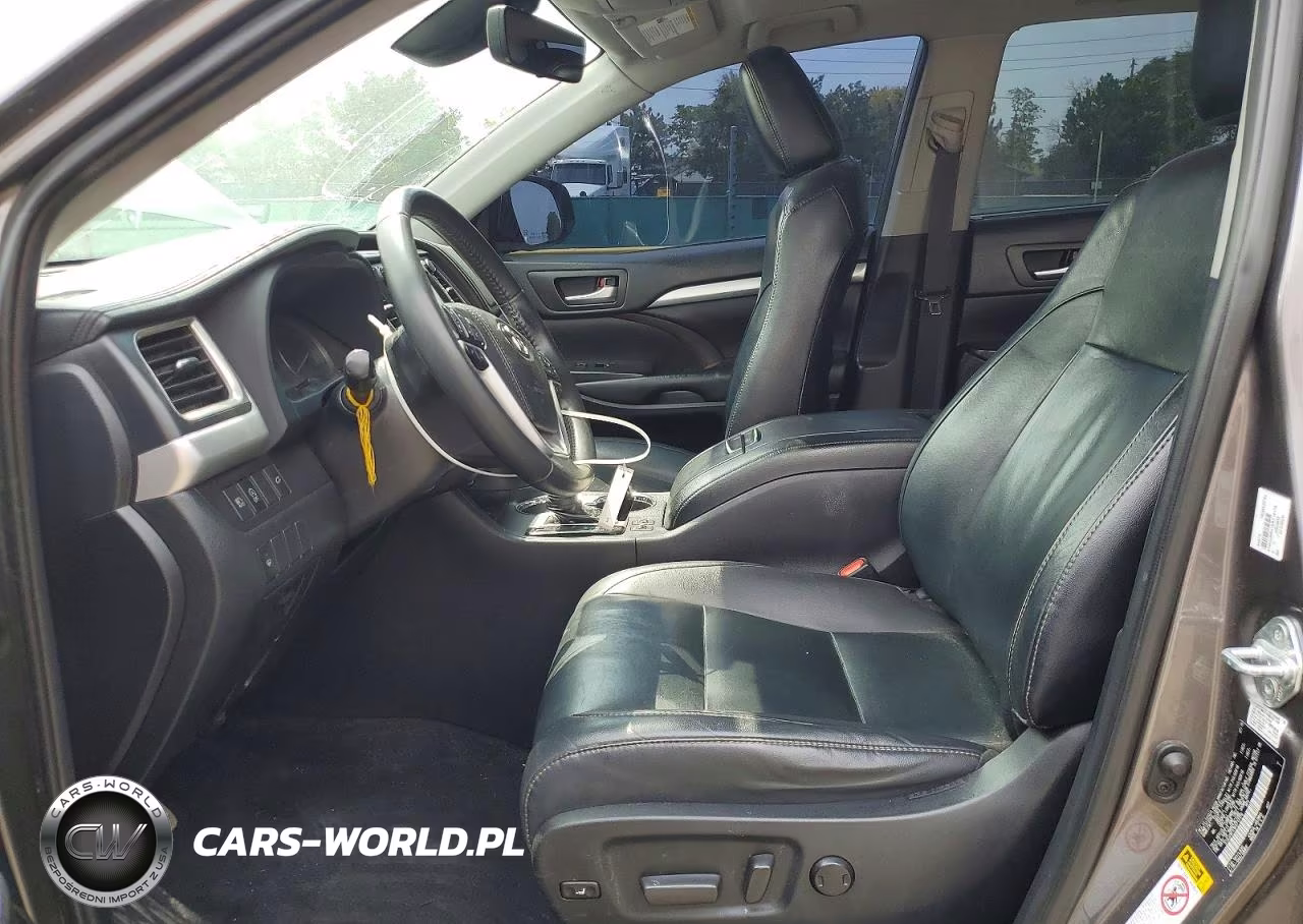 2019 Toyota Highlander Xle VIN:5TDJZRFH1KS713176 - 7
