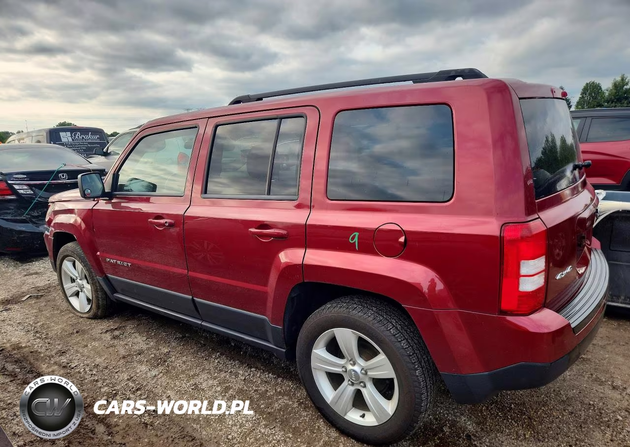 2014 Jeep Patriot Latitude VIN:1C4NJRFB5ED670921 - 2