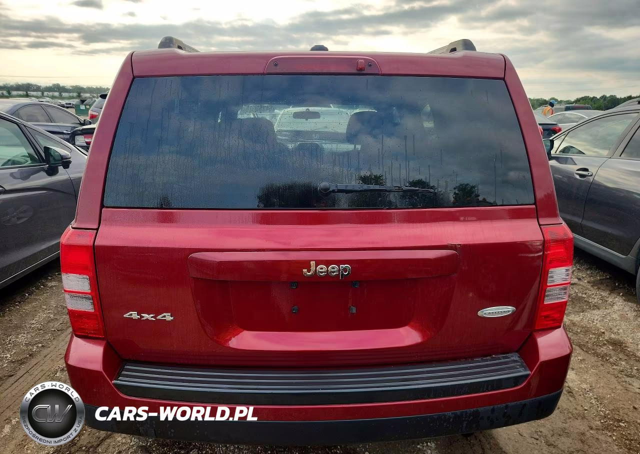 2014 Jeep Patriot Latitude VIN:1C4NJRFB5ED670921 - 6