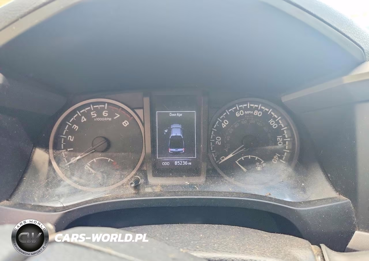 2019 Toyota Tacoma Sr V6 VIN:5TFCZ5AN1KX182957 - 9