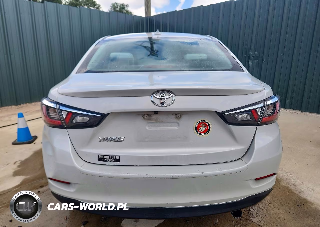 2020 Toyota Yaris Le VIN:3MYDLBYV1LY715806 - 6