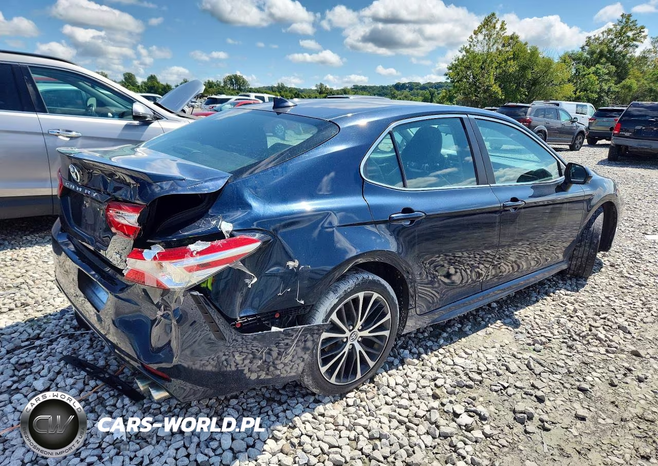 2020 Toyota Camry Se VIN:4T1G11AK6LU882043 - 3